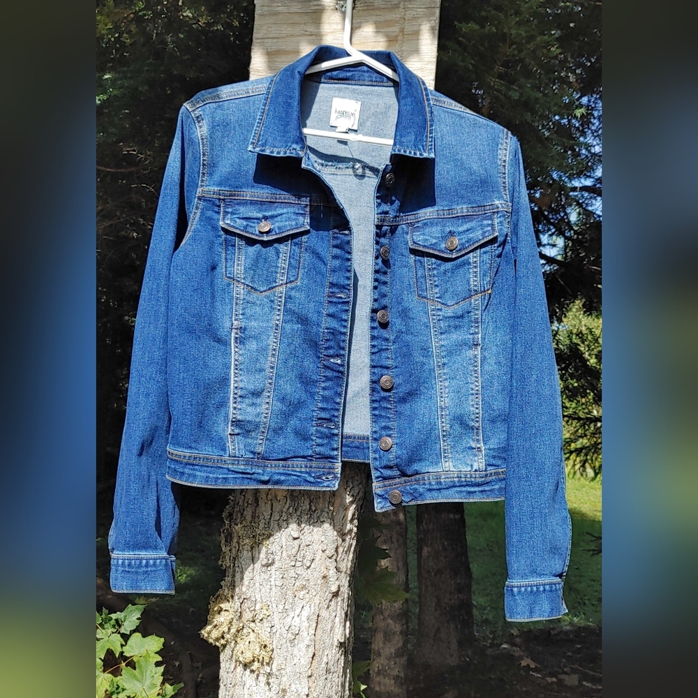 Kenzie Jeans Jacket   Size Med